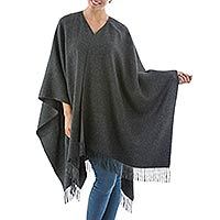 100% alpaca ruana,