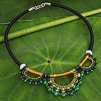 Jade collar necklace,