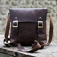 Men s leather messenger bag Adventurer Peru