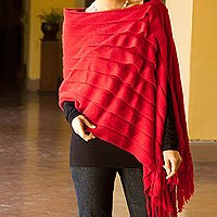 100% alpaca poncho,