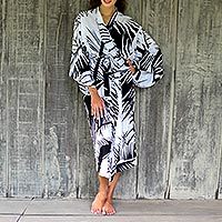 Rayon robe,