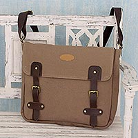 Leather trimmed canvas messenger bag Summer Venture in Brown India