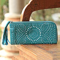 Leather clutch Turquoise Sunflower Indonesia