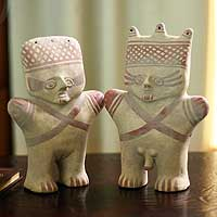 Ceramic sculptures Cuchimilco Protection pair Peru