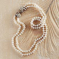 Cultured pearl strand necklace,