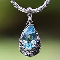 Blue topaz pendant necklace,