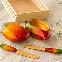 Wood canape set Tropical Mango 5 pieces Guatemala