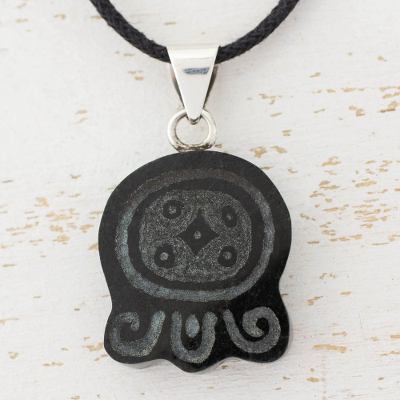 Jade pendant necklace, Maya Seed