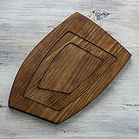 Wood trivet Sharing Nature Guatemala