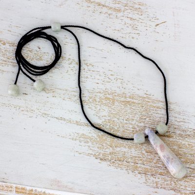 Jade pendant necklace, Sweet Lilac