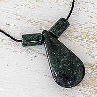 Jade pendant necklace,