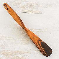 Jobillo wood double spatula Twist of Nature Nicaragua