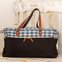 Cotton blend and leather accent travel bag World Discovery Guatemala