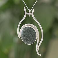 Jade pendant necklace,
