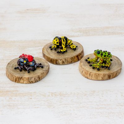 Ceramic and wood figurines, Beautiful Frogs