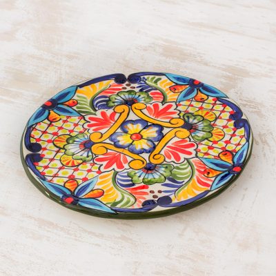Ceramic luncheon plate, Ahuachapan Flowers
