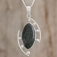 Jade pendant necklace,