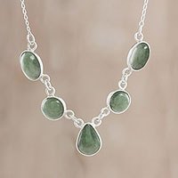 Jade pendant necklace,