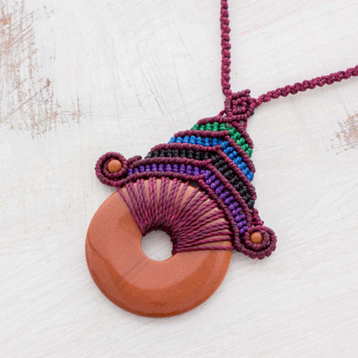 Aventurine pendant necklace, Gem of Nicaragua