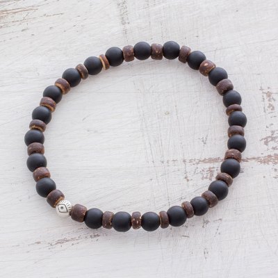 Men's onyx beaded bracelet, 'Conqueror' - Men's Onyx Coconut Shell Sterling Silver Beaded Bracelet