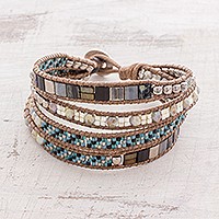 Glass beaded wristband bracelet,