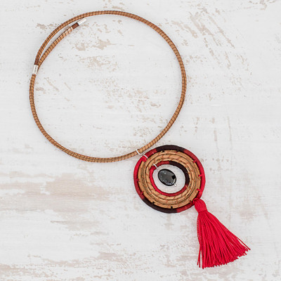 Jade and pine needle pendant necklace, Harmony and Beauty in Chili