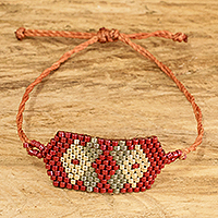 Beaded pendant bracelet, 'Intense Hexagons' - Handcrafted Geometric Beaded Pendant Bracelet in Red