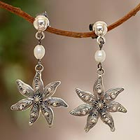 Pearl flower earrings Margarita Peru
