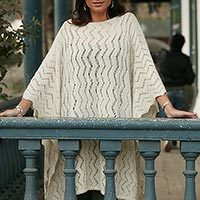 100% alpaca poncho,