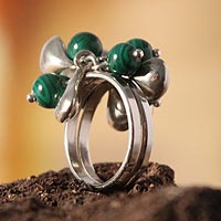 Malachite cocktail ring Raceme Peru