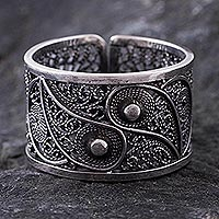 Silver filigree ring Yin and Yang Peru