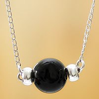 Obsidian choker,