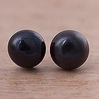 Pearl stud earrings,