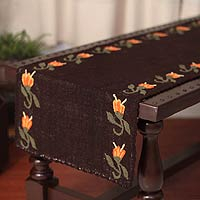 Wool table runner Tulip Chains Peru