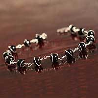 Onyx chain bracelet,