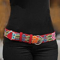 Wool belt Crimson Garland Peru