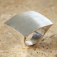 Silver cocktail ring,