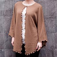 100% alpaca cape,