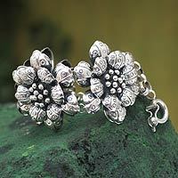 Silver flower bracelet,