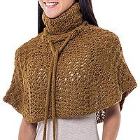 100% alpaca turtleneck ponchito,