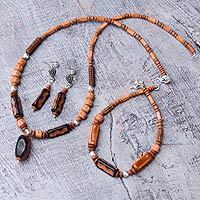 Ceramic and carnelian beaded jewelry set,