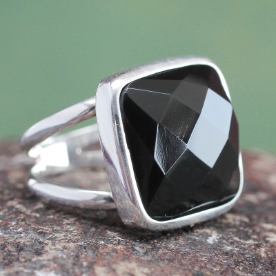 Obsidian cocktail ring, Lima Treasure