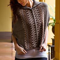 100% alpaca cape,