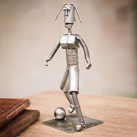 Recycled metal sculpture Soccer Pro Peru