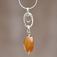 Agate pendant necklace,