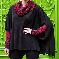 100% alpaca poncho,