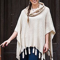 100% alpaca poncho,