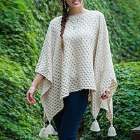 100% alpaca poncho,