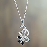 Obsidian flower necklace,