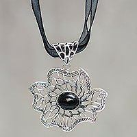 Obsidian flower necklace,